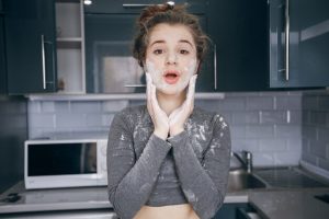 Say Goodbye to Large Pores: 5 Common Causes and Effective Solutions for Smooth Skin