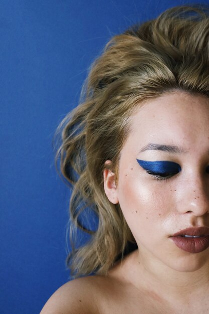Bold Ways to Rock Blue Eyeliner