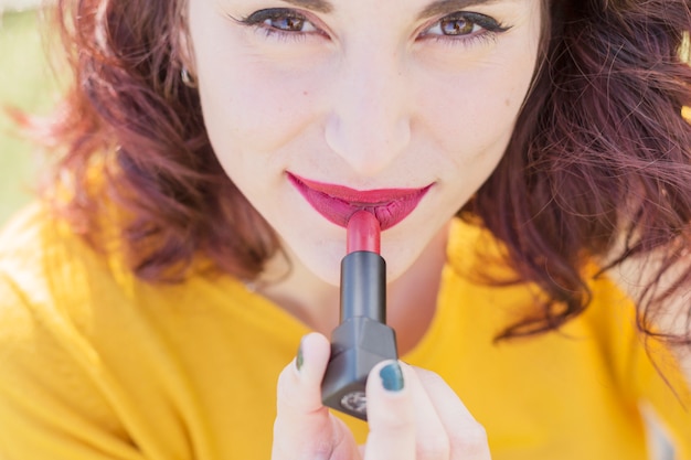 Irresistible Lip Shades Perfect for Spring