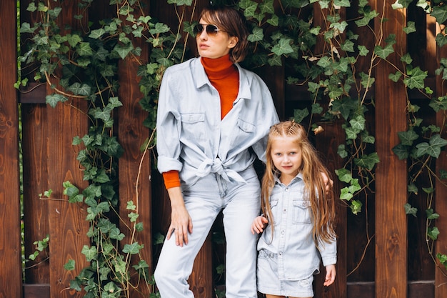 Matching Summer Styles for Moms and Kids: Trendy Outfit Picks