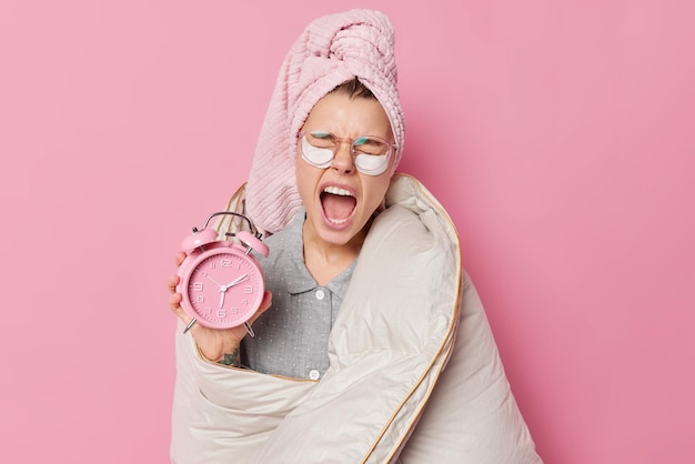 How Snoozing Your Alarm Could Enhance Your Natural Beauty