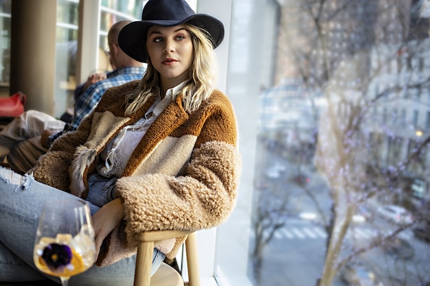 Affordable Elegance: 5 Stunning Faux Fur Pieces to Elevate Your Style